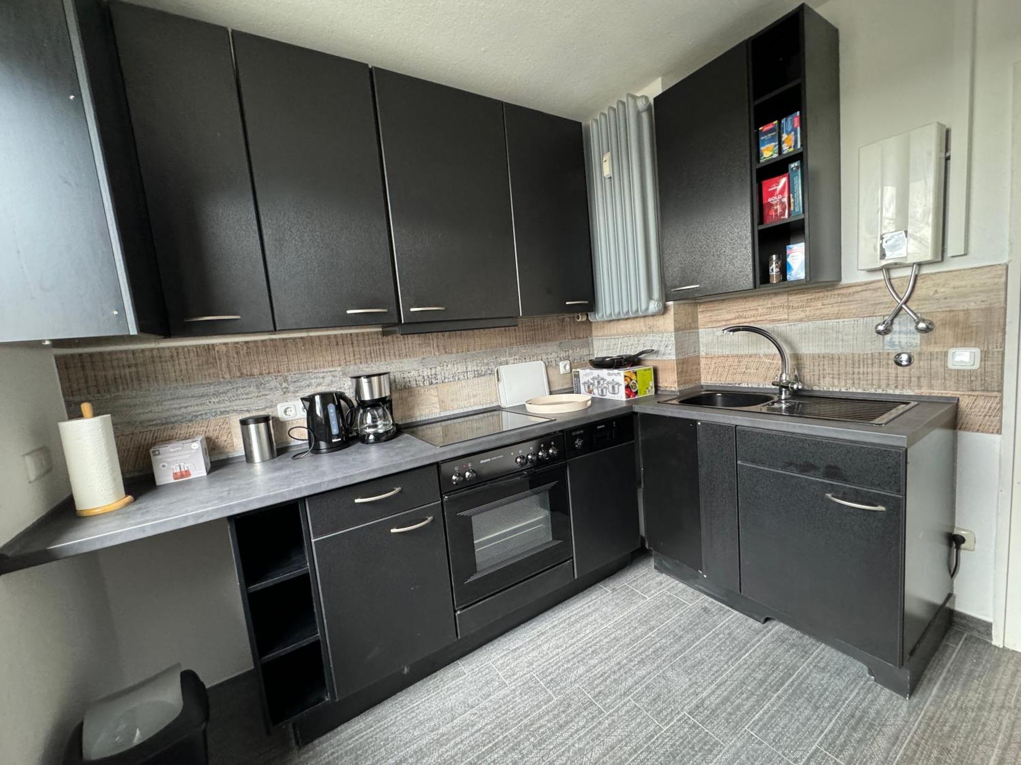 Haus Am Bahnhof Apartment ดุยส์บูร์ก ภายนอก รูปภาพ