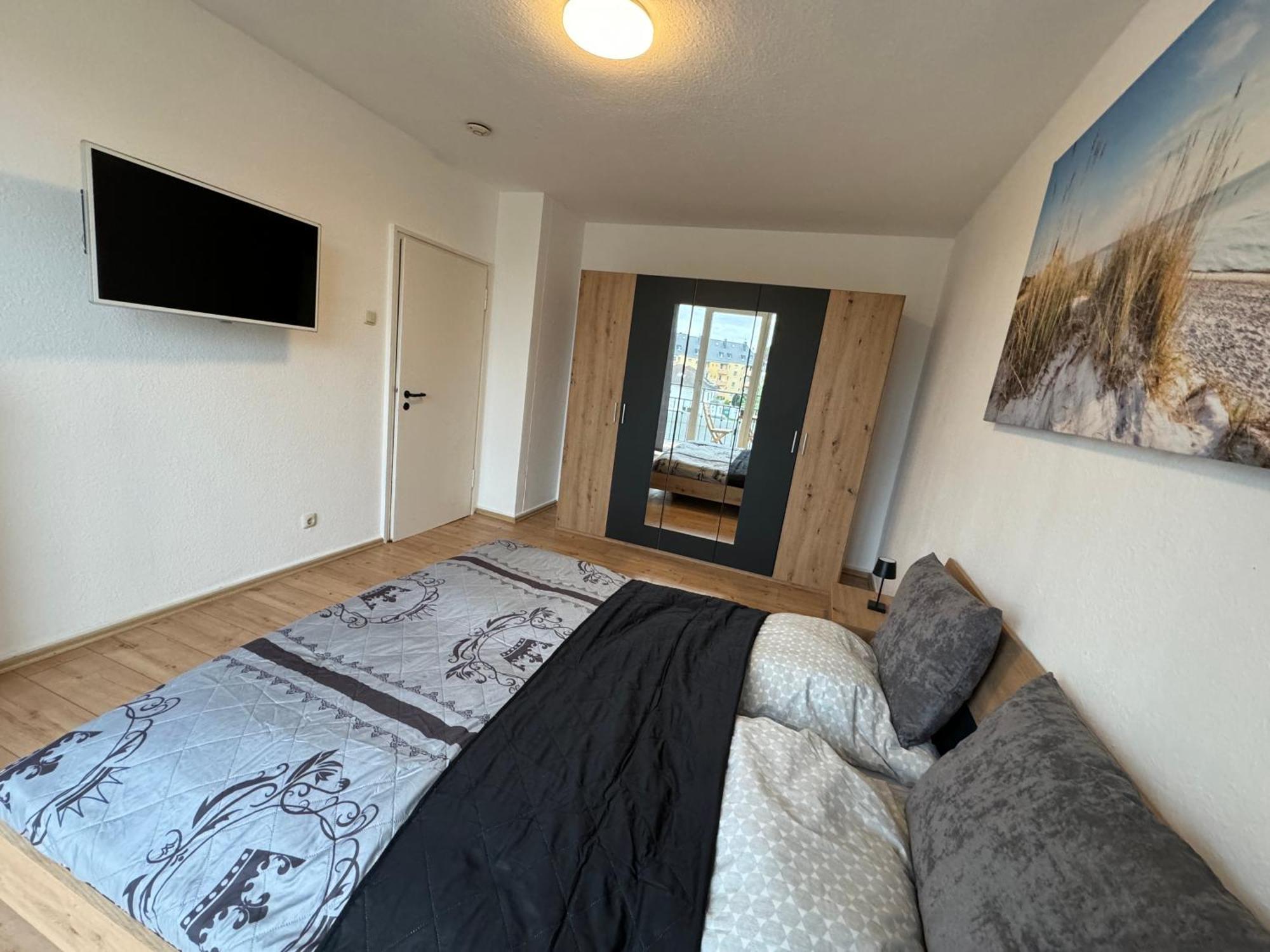 Haus Am Bahnhof Apartment ดุยส์บูร์ก ภายนอก รูปภาพ