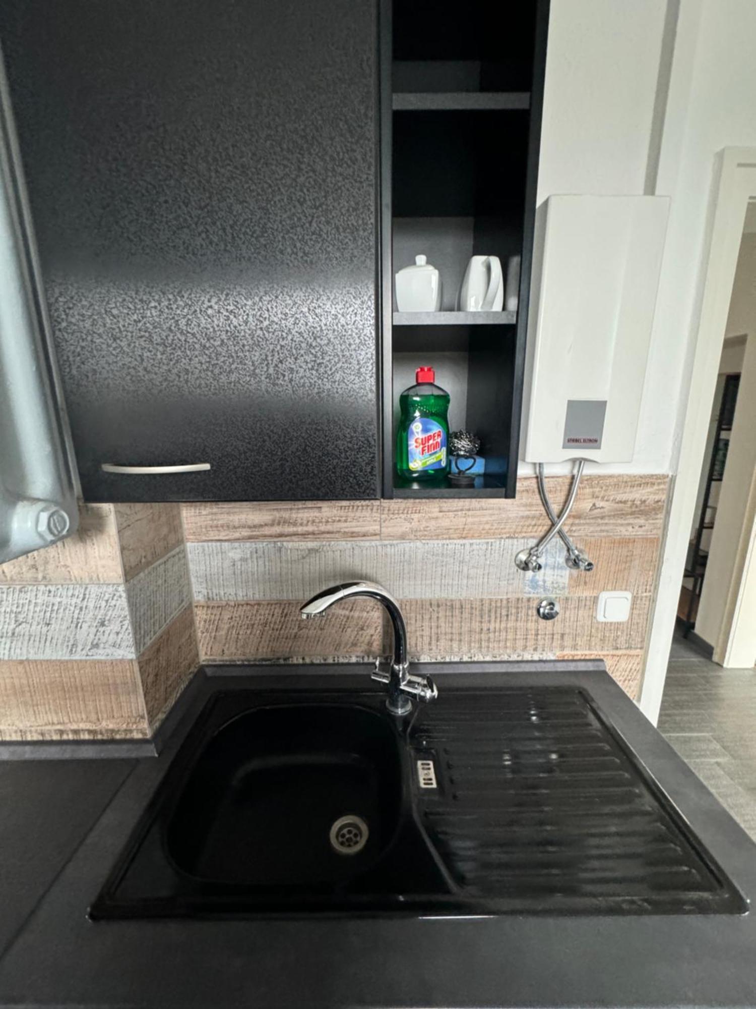 Haus Am Bahnhof Apartment ดุยส์บูร์ก ภายนอก รูปภาพ
