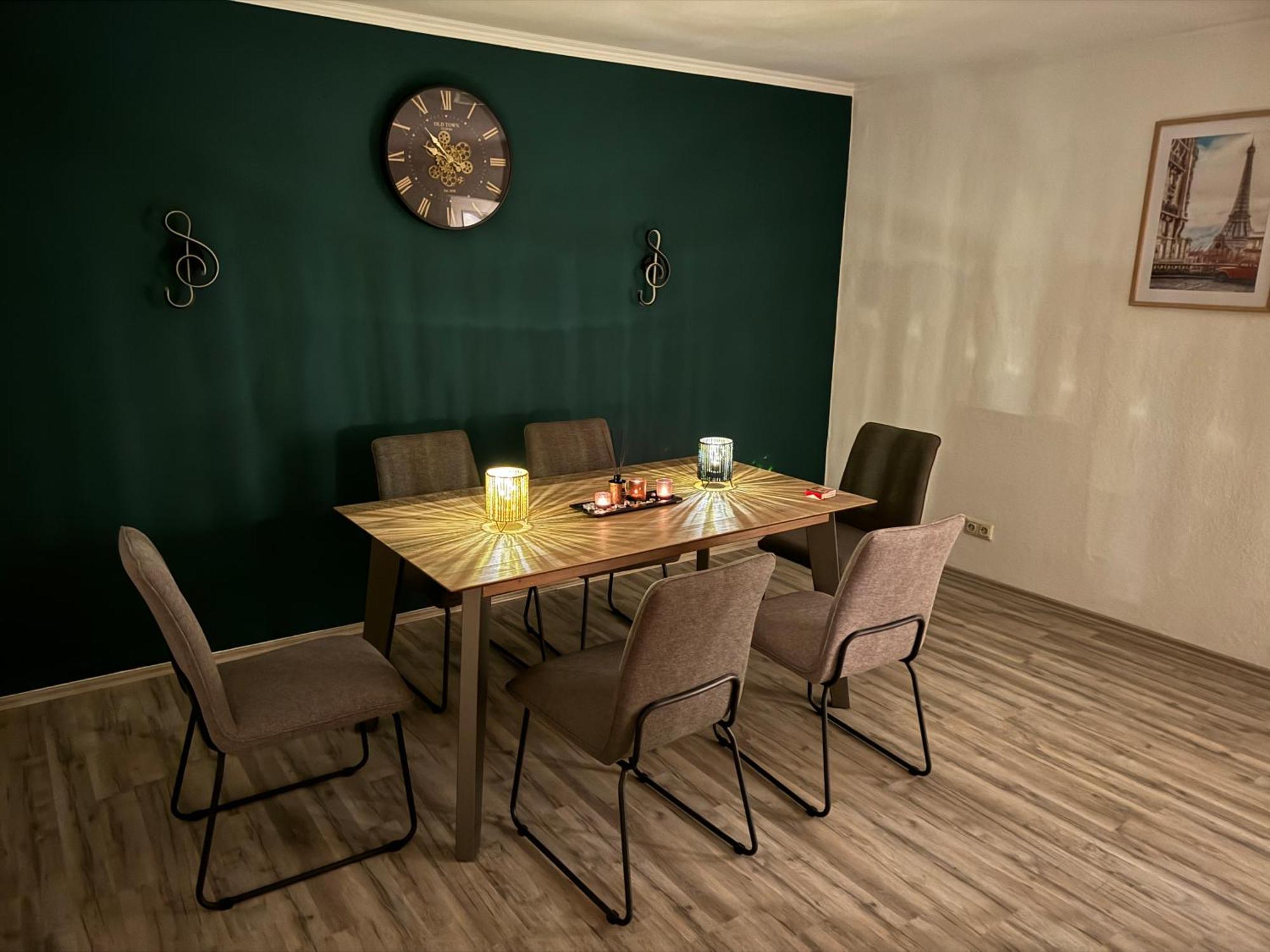 Haus Am Bahnhof Apartment ดุยส์บูร์ก ภายนอก รูปภาพ